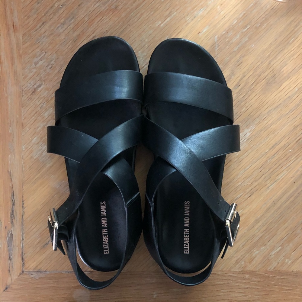Elizabeth and James Black Strap Sandals Size 8